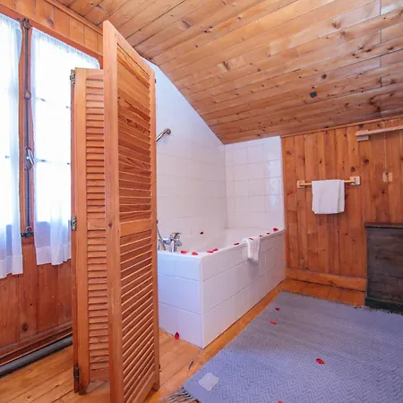 L'eau Vive - Happy * Chamonix